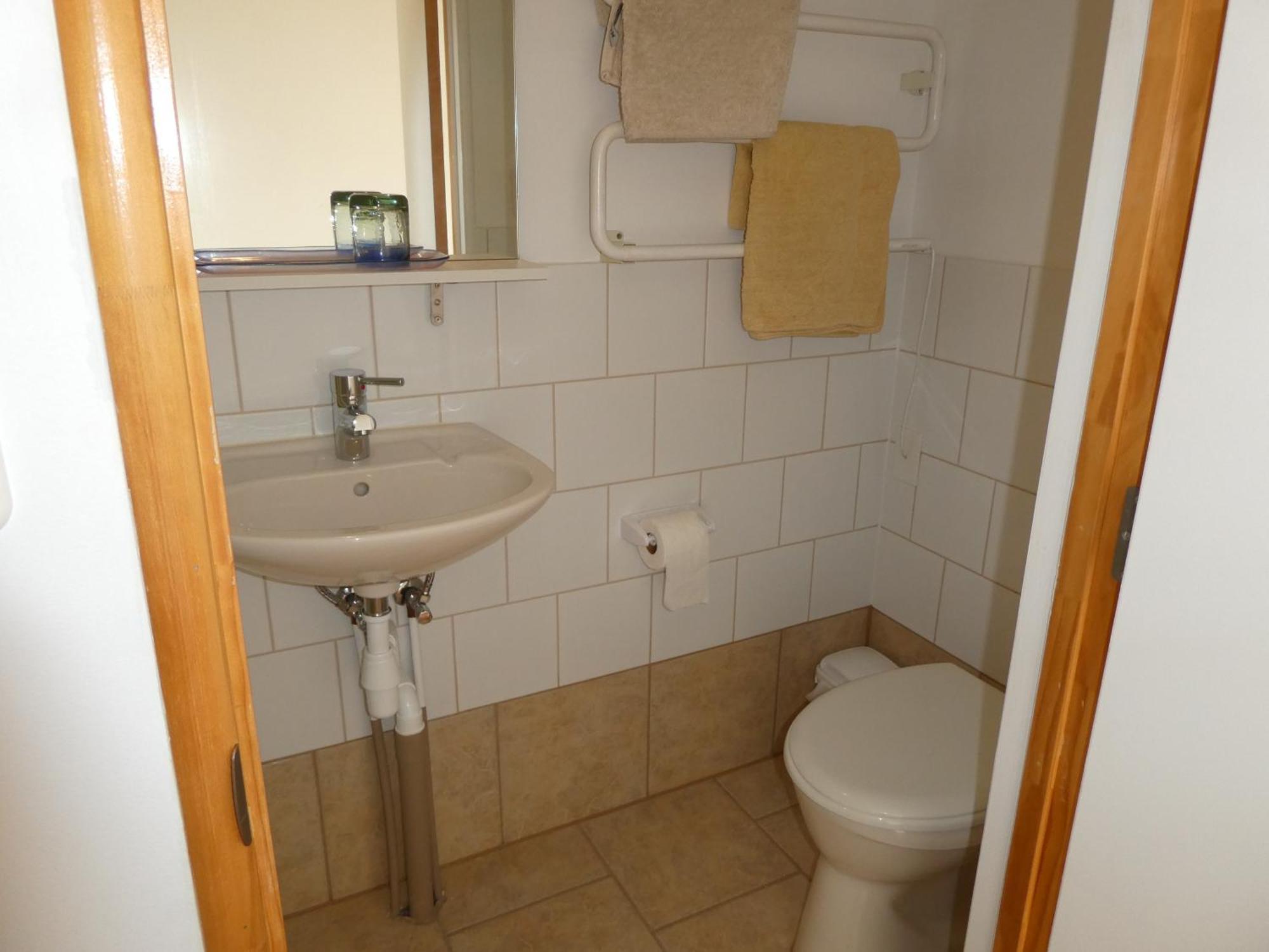 The Healthy Guesthouse Omapere Esterno foto
